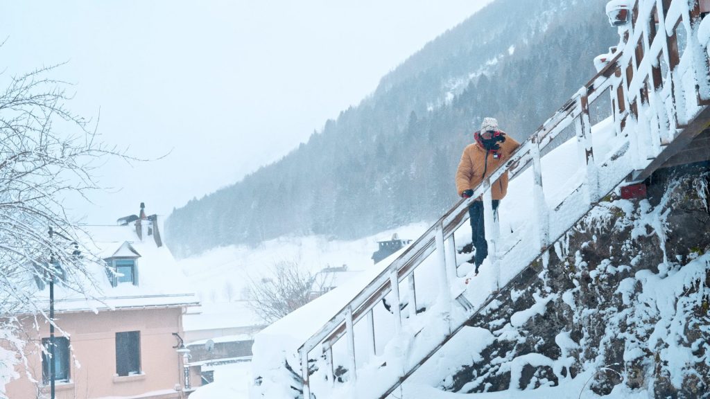 BABOUNE - ANTARCTIQUE - CLIP - 2026 - 4K - OFFICIEL (1-02-08-15)